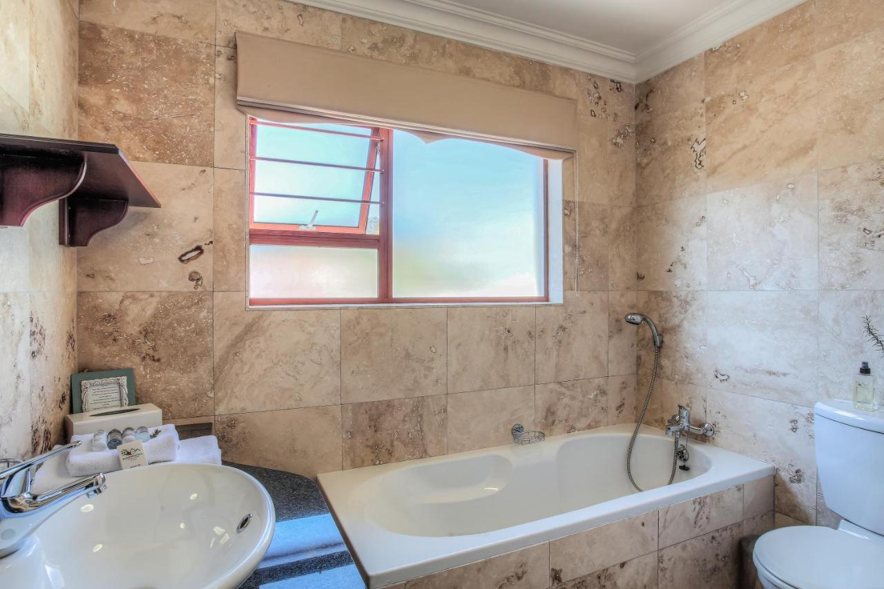 Sunninghill Guest Lodges Joanesburgo Exterior foto