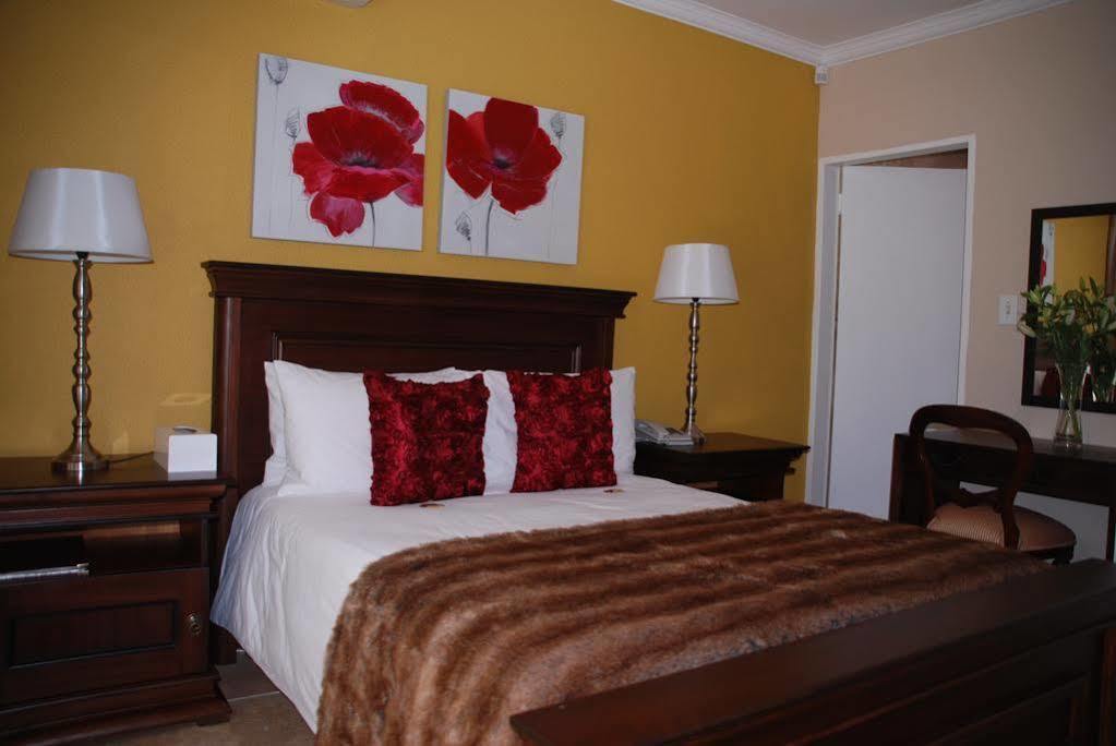 Sunninghill Guest Lodges Joanesburgo Exterior foto