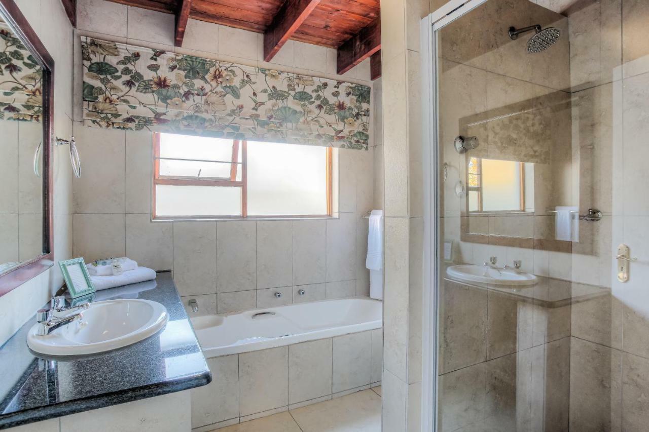 Sunninghill Guest Lodges Joanesburgo Exterior foto