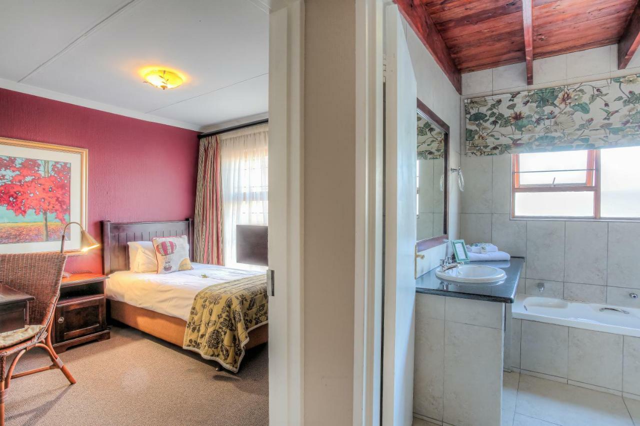 Sunninghill Guest Lodges Joanesburgo Exterior foto