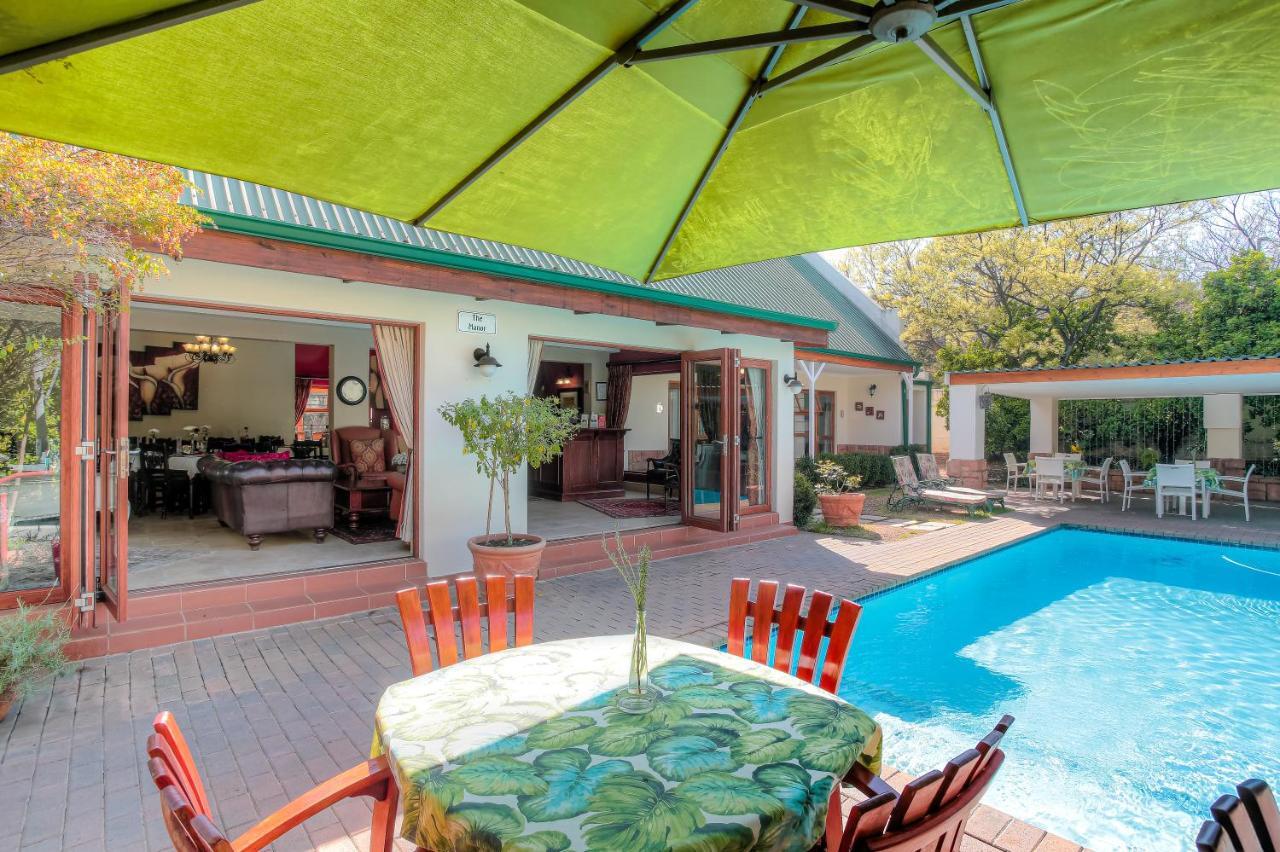 Sunninghill Guest Lodges Joanesburgo Exterior foto